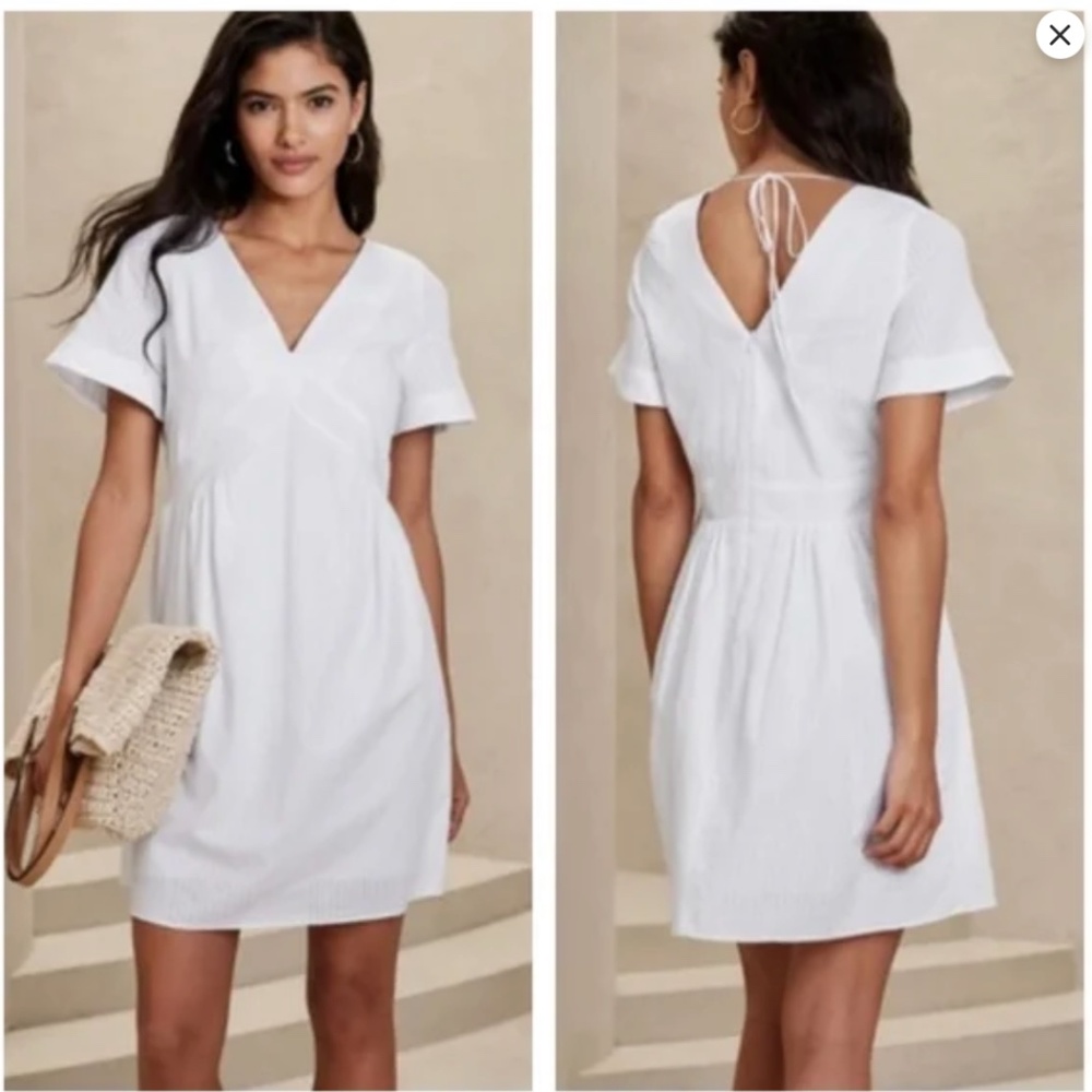 Banana Republic Factory White Striped Jacquard Mini‎ Dress